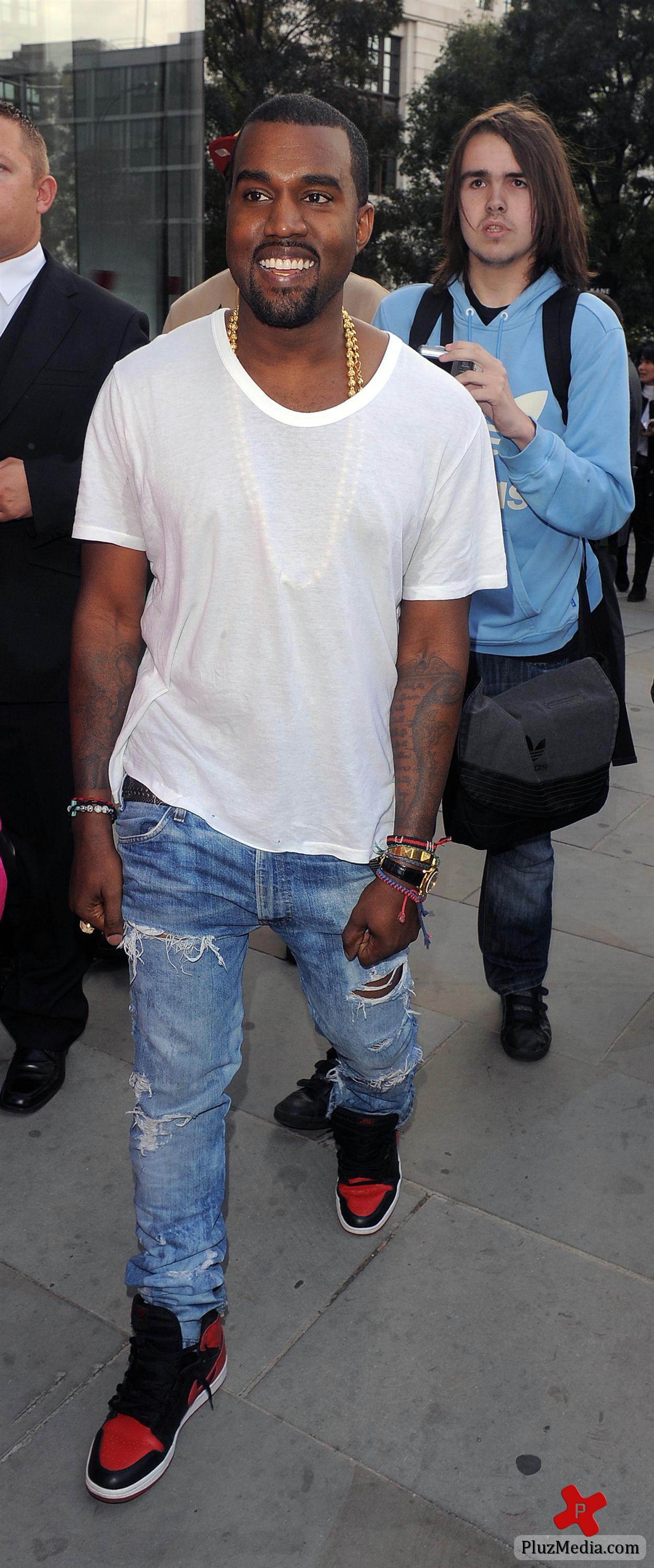 Kanye West - London Fashion Week Spring Summer 2012 - Christopher Kane - Outside | Picture 82261